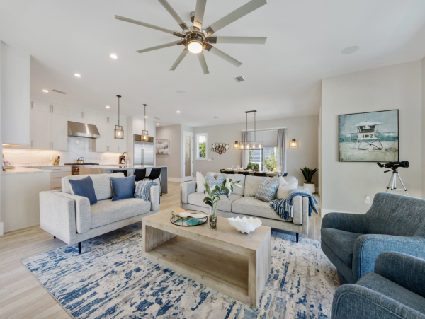 Luxe Rental Located between City Pier and Rod N Reel Pier
